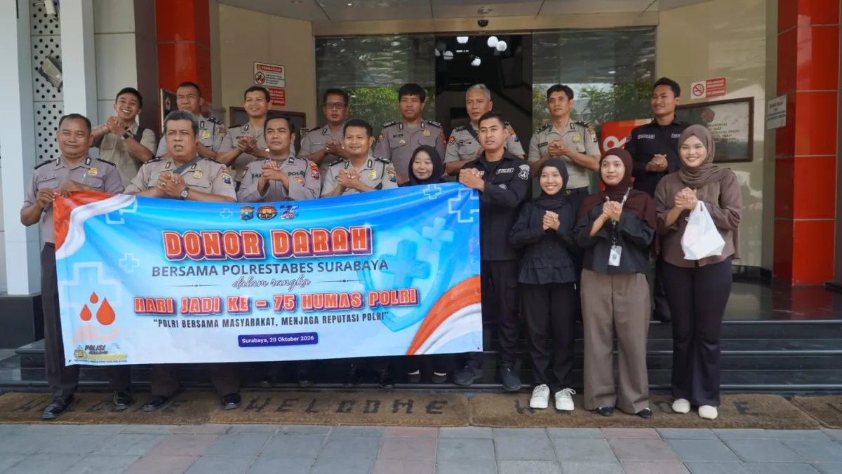 Hari Jadi ke-75 Humas Polri, Polrestabes Surabaya Gelar Donor Darah Bersama Masyarakat